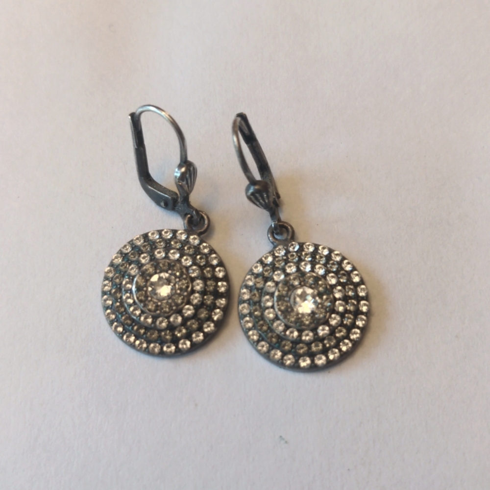 Never worn crystal round earrings 1.25" drop